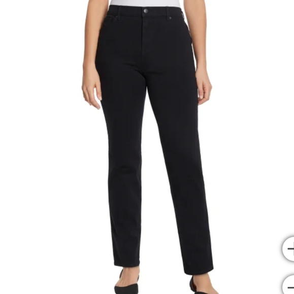 NWT Gloria Vanderbilt Women's Amanda Stretch Denim Jean Black 8 10 - Picture 1 of 4